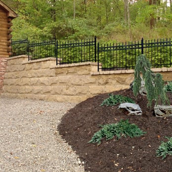Jeffrey Paszek Design - Big retaining wall - Landscaping Near Me Jeffrey Paszek Design - Big retaining wall - Landscaping Near Me