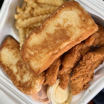 Raising Cane's Chicken Fingers - 4 finger combo - Chicken Shop Near Me - Davis, California Raising Cane's Chicken Fingers - 4 finger combo - Chicken Shop Near Me - Davis, California
