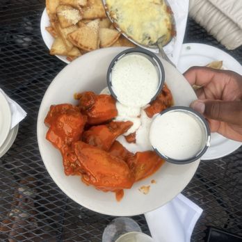 McGurk's - Buffalo wings - Pubs Near Me - Saint Louis, Missouri
