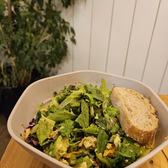 sweetgreen - Healthy Salads, Wraps, and Bowls - Guacamole Greens ($13.75) - Salad Near Me - Washington, DC, District of Columbia sweetgreen - Healthy Salads, Wraps, and Bowls - Guacamole Greens ($13.75) - Salad Near Me - Washington, DC, District of Columbia