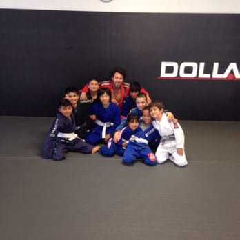 Black House MMA - Brazilian Jiu-jitsu Near Me - Redondo Beach, California Black House MMA - Brazilian Jiu-jitsu Near Me - Redondo Beach, California
