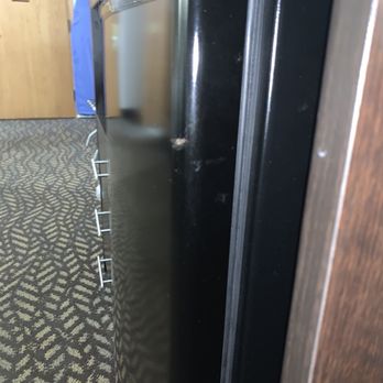 Best Western Indian Oak - Fly on the filthy fridge - Hotels Near Me - Chesterton, Indiana