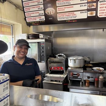 Yummy Burgers & BBQ - Super beautiful and helpful lady - Burgers Near Me - Richardson, Texas