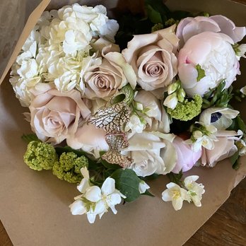 Twigs and Thyme - Florists Near Me - Beverly Hills, California