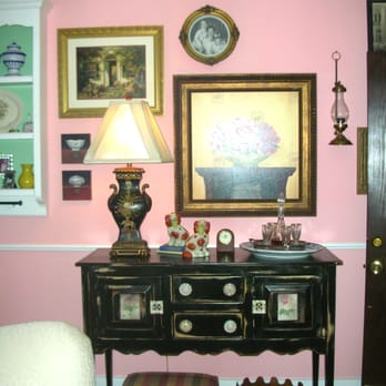 Decorating On A Shoe String - a pink room - Interior Design Near Me - Allen, Texas Decorating On A Shoe String - a pink room - Interior Design Near Me - Allen, Texas