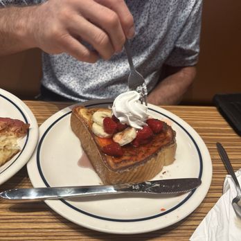 IHOP - Breakfast & Brunch Near Me - Alafaya, Florida IHOP - Breakfast & Brunch Near Me - Alafaya, Florida