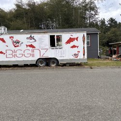 Bigginz Burgers Seafood - Roadside restaurant