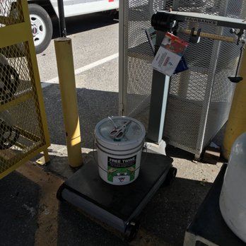 U-Haul - Mountain View - free twine to tie up your tanks - Truck Rental Near Me - Mountain View, California