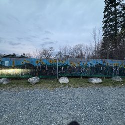 The Red Barn Motel - Beautiful views and Walking path and more delicious vegetables around the corner, behind the motel!