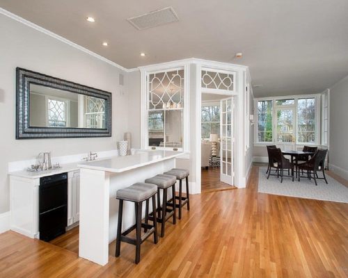 Beverly Crest Electrician Pros Logo