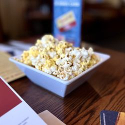 99 Restaurants - Ready, Set, Pop! (Nice Twist & Sets The Vibe Right Away. Definitely More Fun Than The Usual Bread Starter)