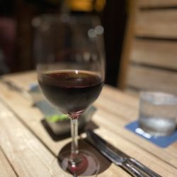 Beach House by Roy Yamaguchi - Sella masca Italian wine