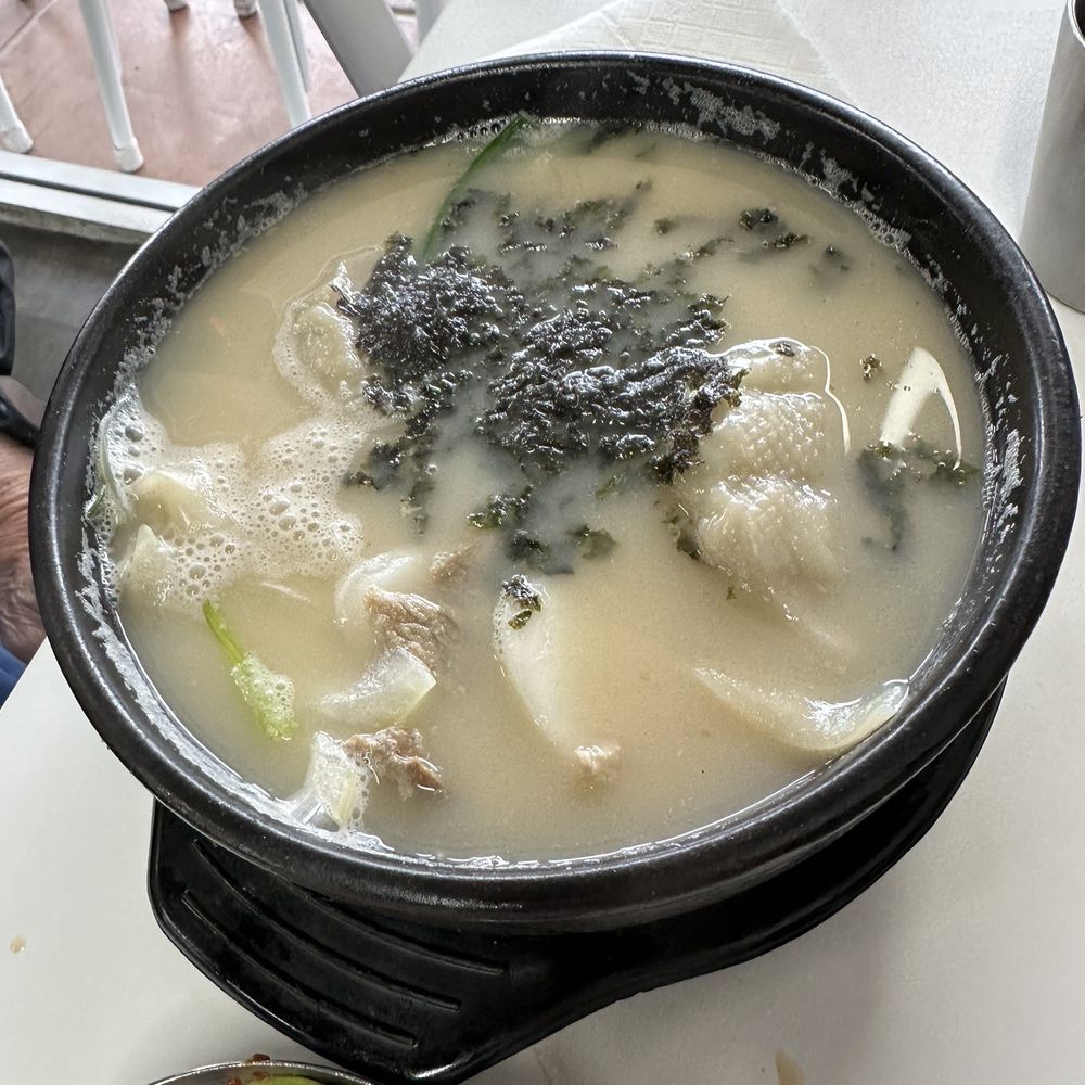 Yoo's Place - Rice cake and Dumplings (homemade) Beef Broth Soup! - Korean Near Me - Irvine, California Yoo's Place - Rice cake and Dumplings (homemade) Beef Broth Soup! - Korean Near Me - Irvine, California
