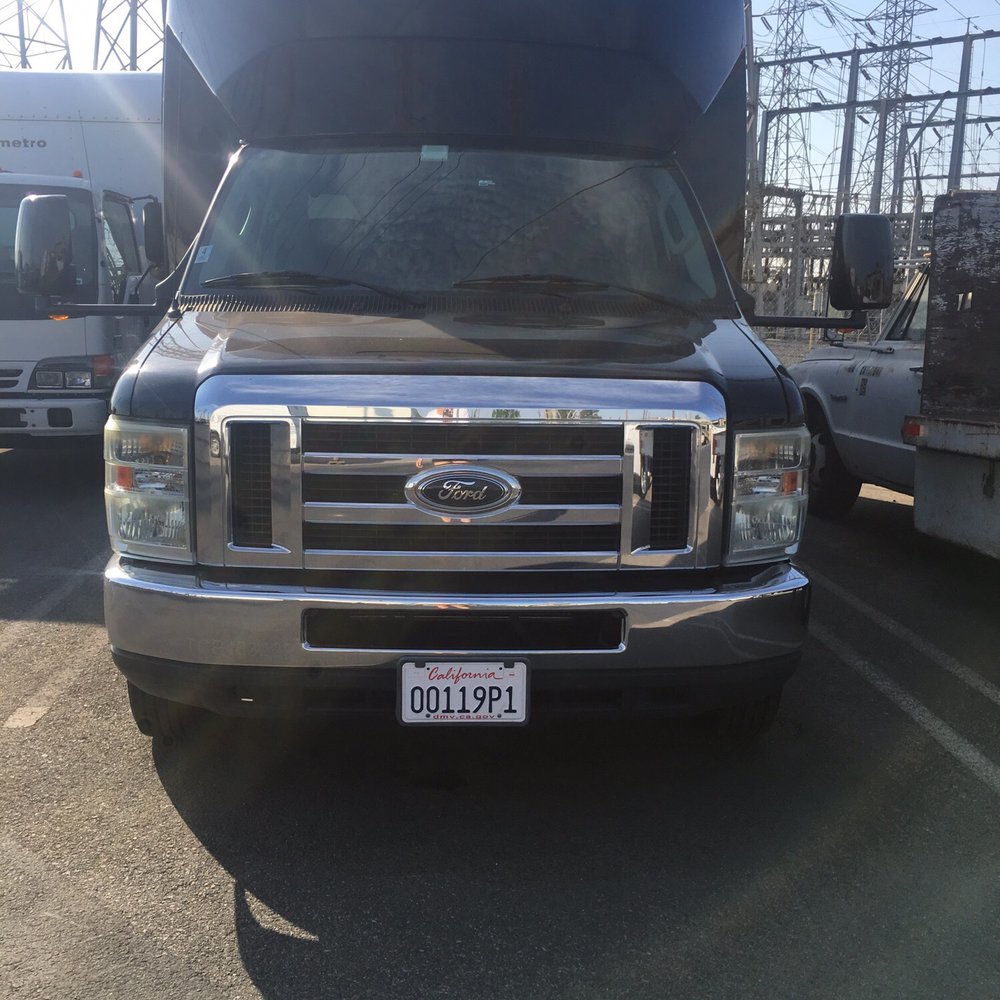 ROLL Limousine - Limos Near Me - Anaheim, California ROLL Limousine - Limos Near Me - Anaheim, California