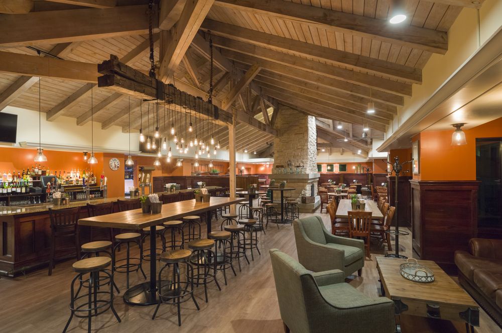 Social spots from The Field Burger and Tap