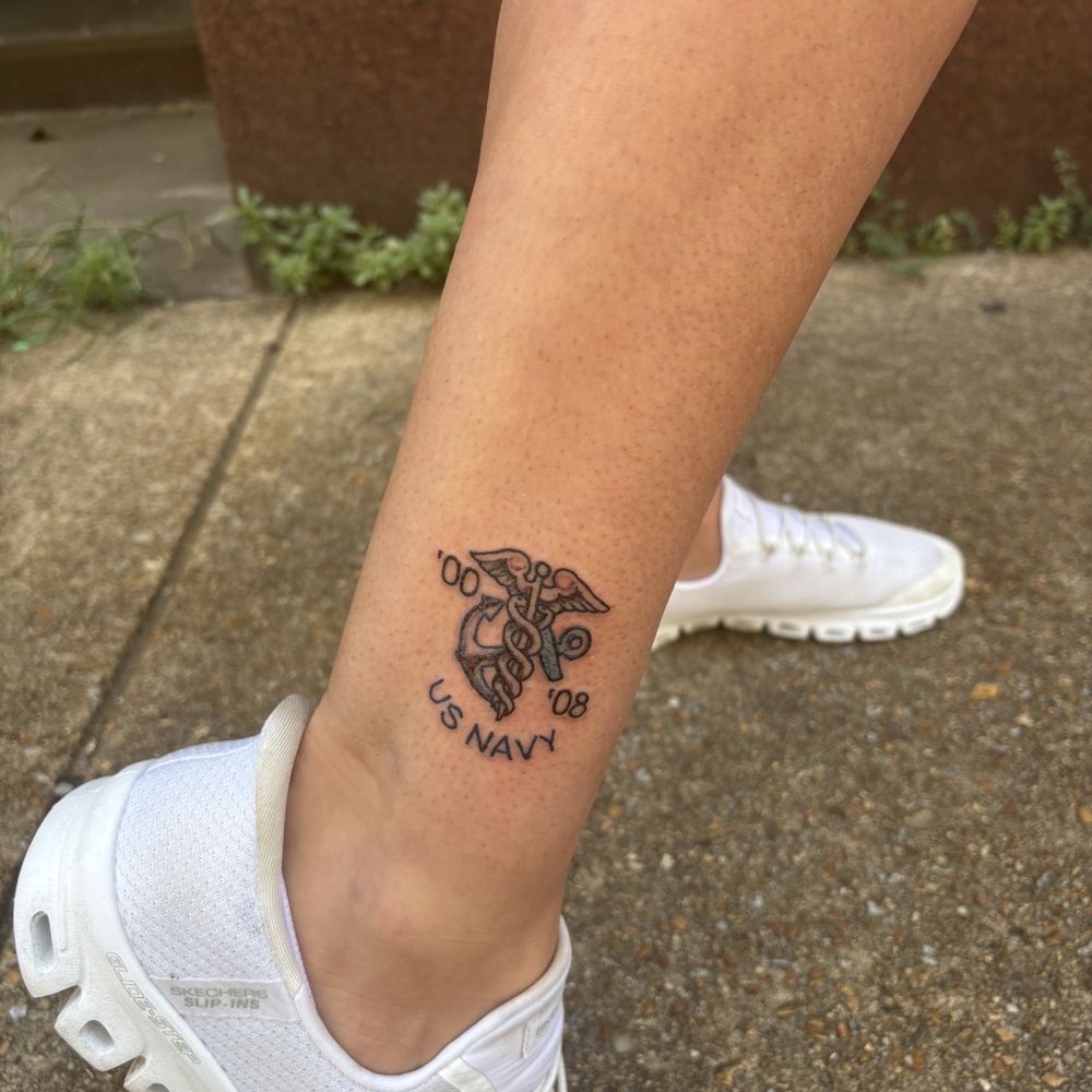 Pocahontas Themed Princess Pocahontas Birthday Cake Topper Set Featuring  Pocahontas | Desertcart Seychelles, image size:1000x1000