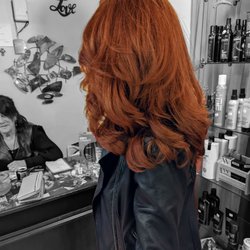 Dynamic red hair that is so sexy