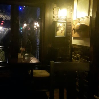 Crow & Gate Pub - British Near Me - Nanaimo, British Columbia