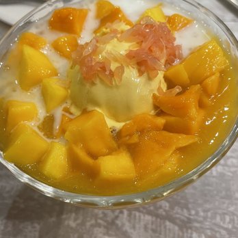 Mango Mango Dessert - Snow White mango - Desserts Near Me - Brooklyn, New York