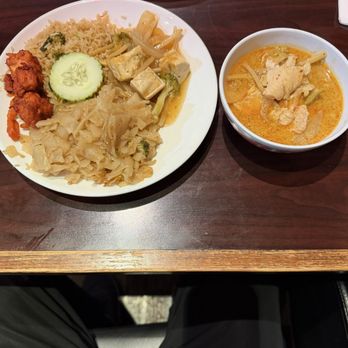 Eatzy Thai - Thai Near Me - Astoria, New York