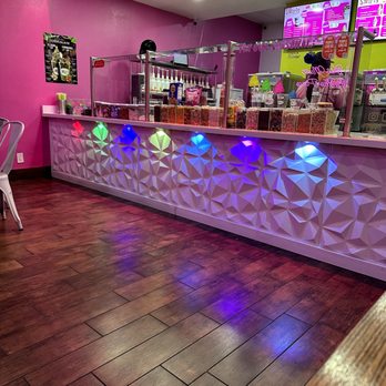 Swirls Soft Serve - Ice Cream & Frozen Yogurt Near Me - Upland, California