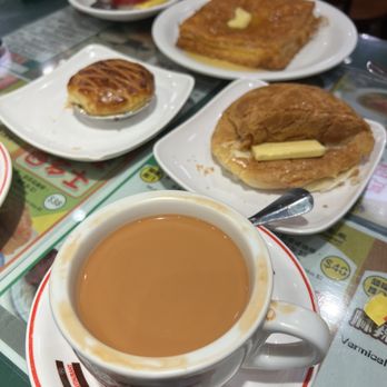 康年餐廳 - Check out this diner for tea time. - Hong Kong Style Cafe Near Me - Hong Kong, HK 康年餐廳 - Check out this diner for tea time. - Hong Kong Style Cafe Near Me - Hong Kong, HK