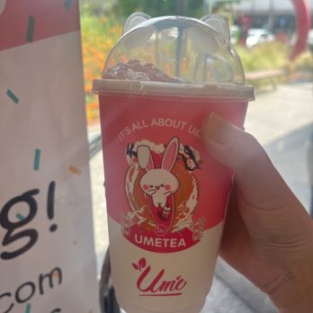 Ume Tea - White Peach Oolong Milk Tea - Coffee & Tea Near Me - Cupertino, California