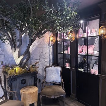 Wolf by Vanderpump at Caesars Republic Scottsdale - Cocktail Bars Near Me - Scottsdale, Arizona Wolf by Vanderpump at Caesars Republic Scottsdale - Cocktail Bars Near Me - Scottsdale, Arizona