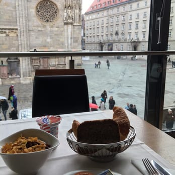 Hotel am Stephansplatz - view from breakfast room on Stephansplatz - Hotels Near Me - Vienna, 9