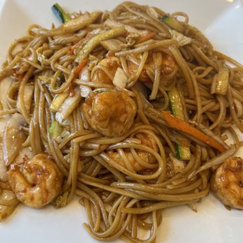 Ginger and Spice Asian Bistro - Shrimp Lo Mein - Chinese Near Me - Dayton, Ohio