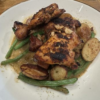 Crooked Hammock Brewery - Sticky lager chicken - New American Near Me - North Myrtle Beach, South Carolina