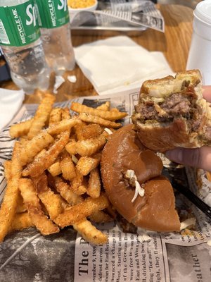 815 Gourmet Grill N Commissary by null
