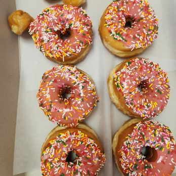 Donut Star - Beautiful pink sprinkles - Donuts Near Me - La Crescenta, California