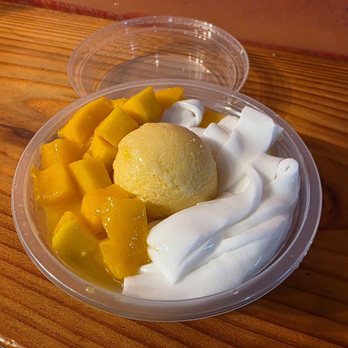 Hui Lau Shan - Mango coconut noodle - Desserts Near Me - Berkeley, California