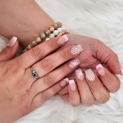 Vanity - My nails by Cynthia at Vanity