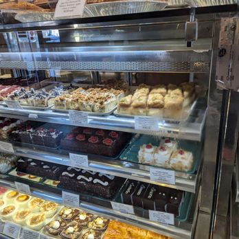 Serano Bakery - Mini cakes $2 - Bakeries Near Me - Toronto, Ontario Serano Bakery - Mini cakes $2 - Bakeries Near Me - Toronto, Ontario