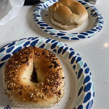 The Hot Bagel Shop - Everything bagel and plain bagel - Bakeries Near Me - Houston, Texas