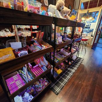 Savvy's Downtown Sweets - Ice Cream & Frozen Yogurt Near Me - Gilroy, California Savvy's Downtown Sweets - Ice Cream & Frozen Yogurt Near Me - Gilroy, California