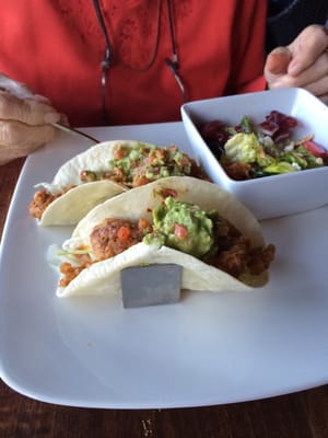 Salty's Beach House by null