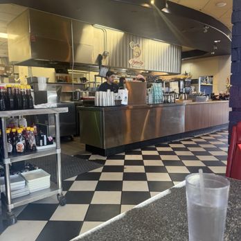 Batter Up Pancakes - Hard-working, knowledgeable, kind staff - Pancakes Near Me - Fresno, California Batter Up Pancakes - Hard-working, knowledgeable, kind staff - Pancakes Near Me - Fresno, California