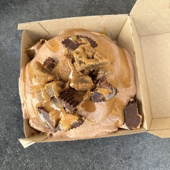 Cinnaholic - Snoop a doodle - Bakeries Near Me - Long Beach, California Cinnaholic - Snoop a doodle - Bakeries Near Me - Long Beach, California