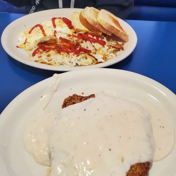 Waffle & Pancake Shoppe - Chicken fried steak, hashbrowns, eggs, toast. - Waffles Near Me - Alamogordo, New Mexico