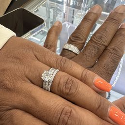 Fixed ring prong and polished rings.