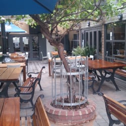Alberton Hotel - The beer garden