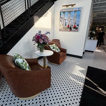 Cafe Amalia - Front sitting area - Cafes Near Me - Kirkwood, Missouri