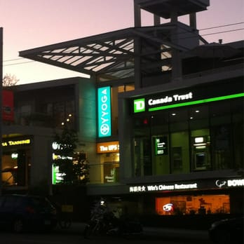 YYOGA Kitsilano - View from the street - Yoga Near Me - Vancouver, British Columbia