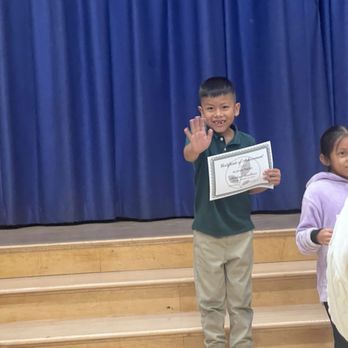 Extera Public Schools - certificados para los estudiantes destacados - Elementary Schools Near Me - Los Angeles, California Extera Public Schools - certificados para los estudiantes destacados - Elementary Schools Near Me - Los Angeles, California