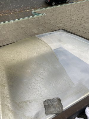WINDOW AND GUTTER CLEANING - Window and Gutter Cleaning WINDOW AND GUTTER CLEANING - Window and Gutter Cleaning