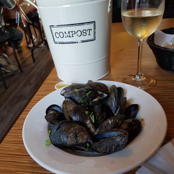 Baddeck Lobster Suppers - AYCE mussels - Seafood Near Me - Baddeck, Nova Scotia Baddeck Lobster Suppers - AYCE mussels - Seafood Near Me - Baddeck, Nova Scotia