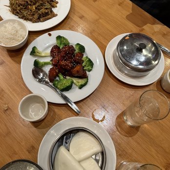 David's Dumpling & Noodle Bar - Sesame Chicken and Moo Shoo with Steamed Buns - Chinese Near Me - Raleigh, North Carolina